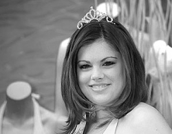 Девушка 50-го размера победила на конкурсе «Мисс Англия»	 Девушка 50-го размера победила на конкурсе «Мисс Англия»