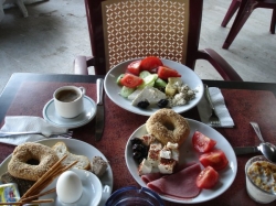 Шансы подхватить инфекцию меньше у тех, кто завтракает Шансы подхватить инфекцию меньше у тех, кто завтракает