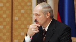 Лукашенко хочет «угнаться за двумя зайцами»? Лукашенко хочет «угнаться за двумя зайцами»?