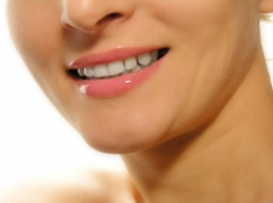 Определить возраст женщины легко! Нужно только взглянуть на ее шею Определить возраст женщины легко! Нужно только взглянуть на ее шею