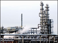 В Мозыре произошло возгорание на нефтеперерабатывающем заводе В Мозыре произошло возгорание на нефтеперерабатывающем заводе