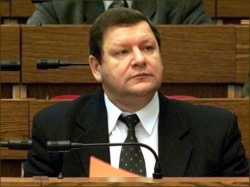 Сидорский требует снижения цен на товары и жилье Сидорский требует снижения цен на товары и жилье