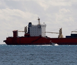 Пираты захватили судно с сотрудниками Пентагона Пираты захватили судно с сотрудниками Пентагона