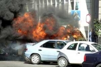 Взрыв микроавтобуса на К.Маркса. (Фоторепортаж) Взрыв микроавтобуса на К.Маркса. (Фоторепортаж)