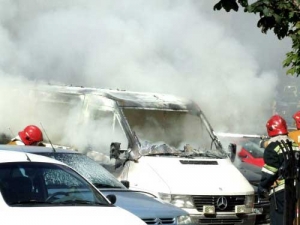 Взрыв микроавтобуса на К.Маркса. (Фоторепортаж) Взрыв микроавтобуса на К.Маркса. (Фоторепортаж)