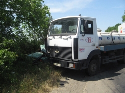 МАЗ переехал спящего комбайнера в Молодеченском районе  МАЗ переехал спящего комбайнера в Молодеченском районе