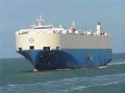 Судно Asian Glory захваченное пиратами возвращается в Сомали  Судно Asian Glory захваченное пиратами возвращается в Сомали