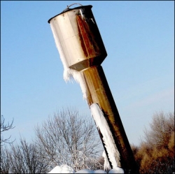 Под Кричевом украли водонапорную башню Под Кричевом украли водонапорную башню