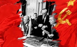 Лукашенко сожалеет о распаде СССР Лукашенко сожалеет о распаде СССР