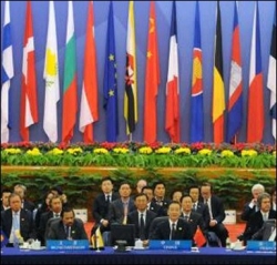 Меркель и Кэмерон ушли с заседания G-20 смотреть футбол Меркель и Кэмерон ушли с заседания G-20 смотреть футбол