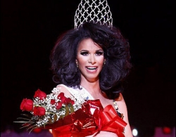 В США прошел конкурс красоты для трансвеститов В США прошел конкурс красоты для трансвеститов