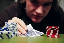 Минчанин продал дом 35 раз и проиграл деньги в казино Минчанин продал дом 35 раз и проиграл деньги в казино