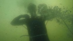 Иллюзионист из Беларуси повторил смертельный номер от Гарри Гудини Иллюзионист из Беларуси повторил смертельный номер от Гарри Гудини