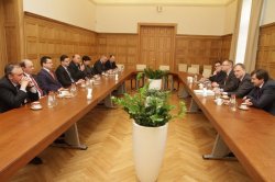 Беларусь приглашена в Ригу на саммит Восточного партнерства Беларусь приглашена в Ригу на саммит Восточного партнерства