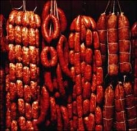 Беларусь кормит россиян