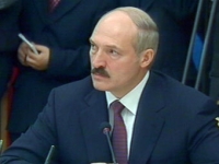 Лукашенко отказался тащить на спине спившихся колхозников