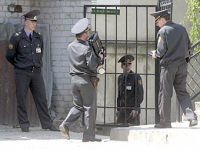 Объединение белорусской оппозиции началось с поисков бомбы