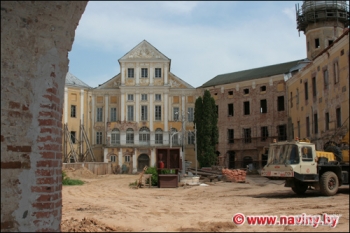 Несвижский замок не спешит раскрывать свои тайны